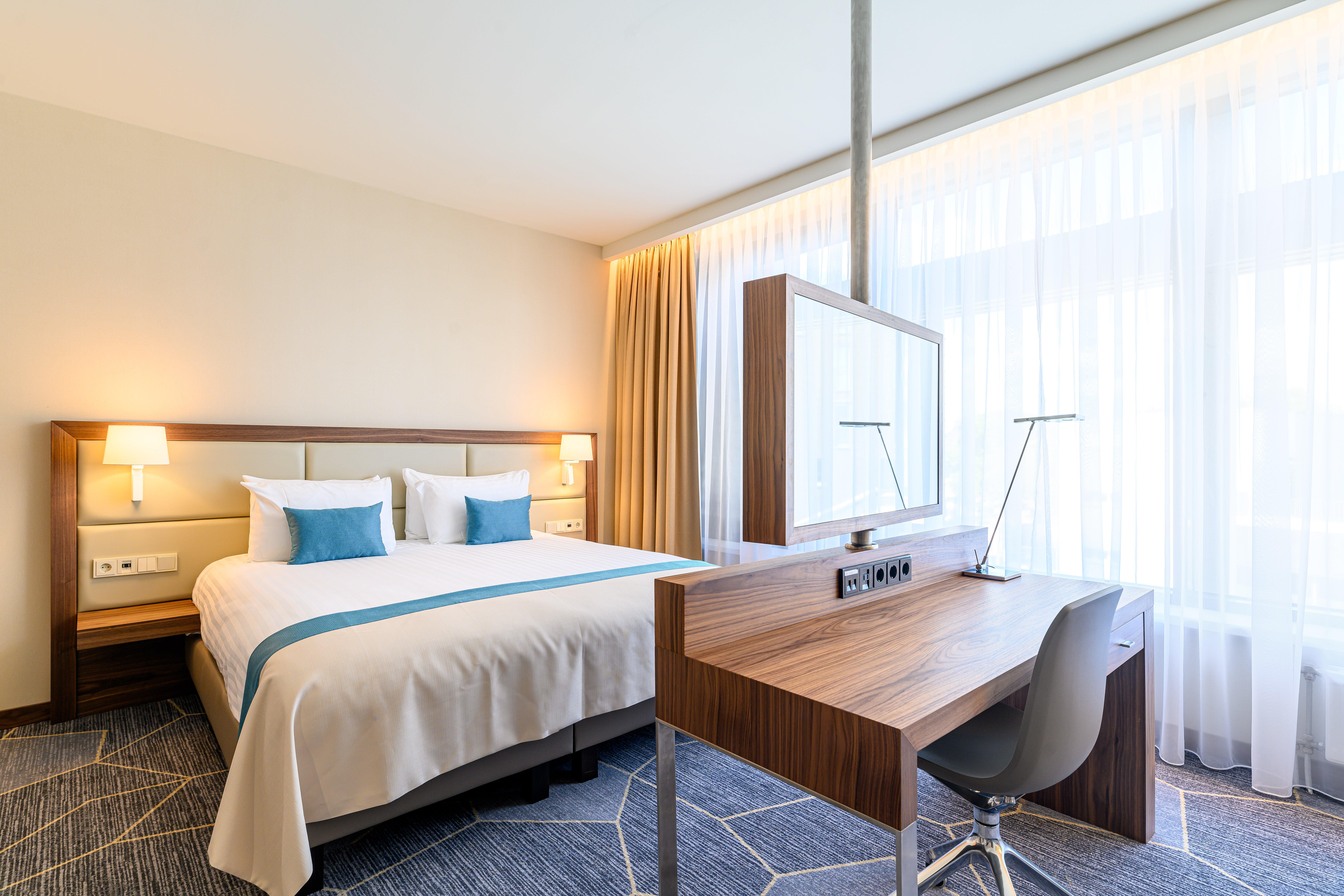 Crowne Plaza Maastricht By Ihg Hotel Bagian luar foto
